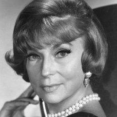 Agnes Moorehead