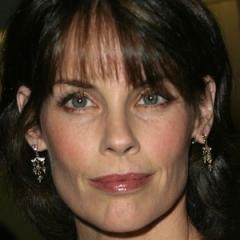 Alexandra Paul