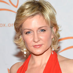 Amy Carlson