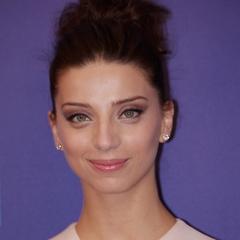 Angela Sarafyan