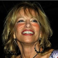 Carly Simon