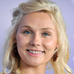 Clare Bowen