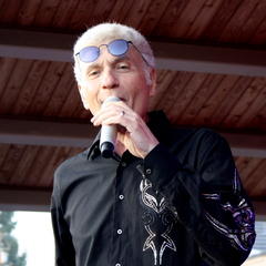 Dennis DeYoung