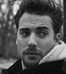 Dustin Milligan