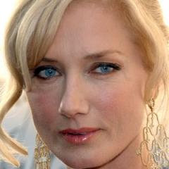 Joely Richardson