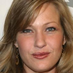 Joey Lauren Adams