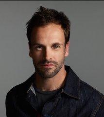 Jonny Lee Miller