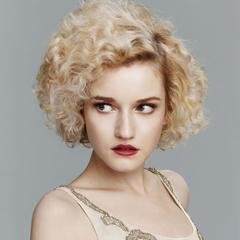 Julia Garner