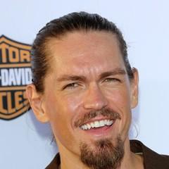 Steve Howey