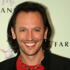 Steve Valentine