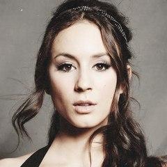 Troian Bellisario