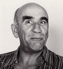 Warren Mitchell