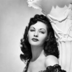 Yvonne De Carlo